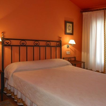 Hotel Y Apartamentos La Casa Rural Chinchón Eksteriør billede